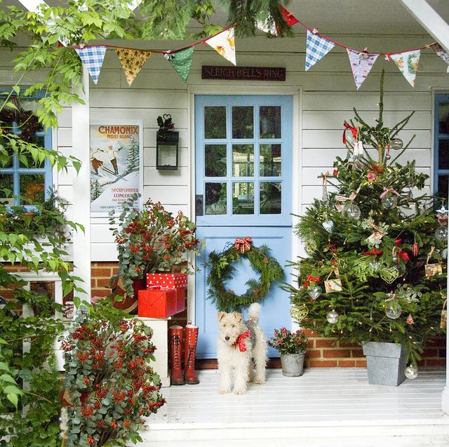 23 Best Porch Decorations, Ideas For Outdoor Decorations