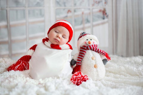 christmas card photo ideas baby with snowman