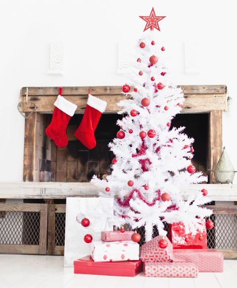 christmas tree with gifts and stockings