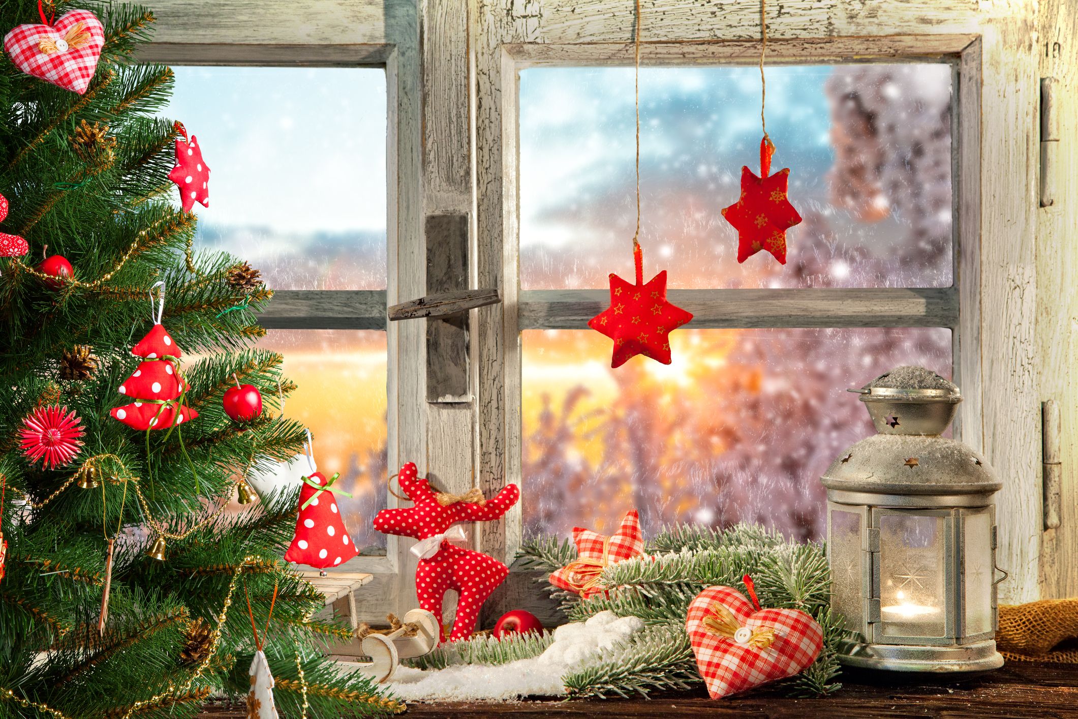 Christmas Window Sill Decorations Ideas House Christmas 2021