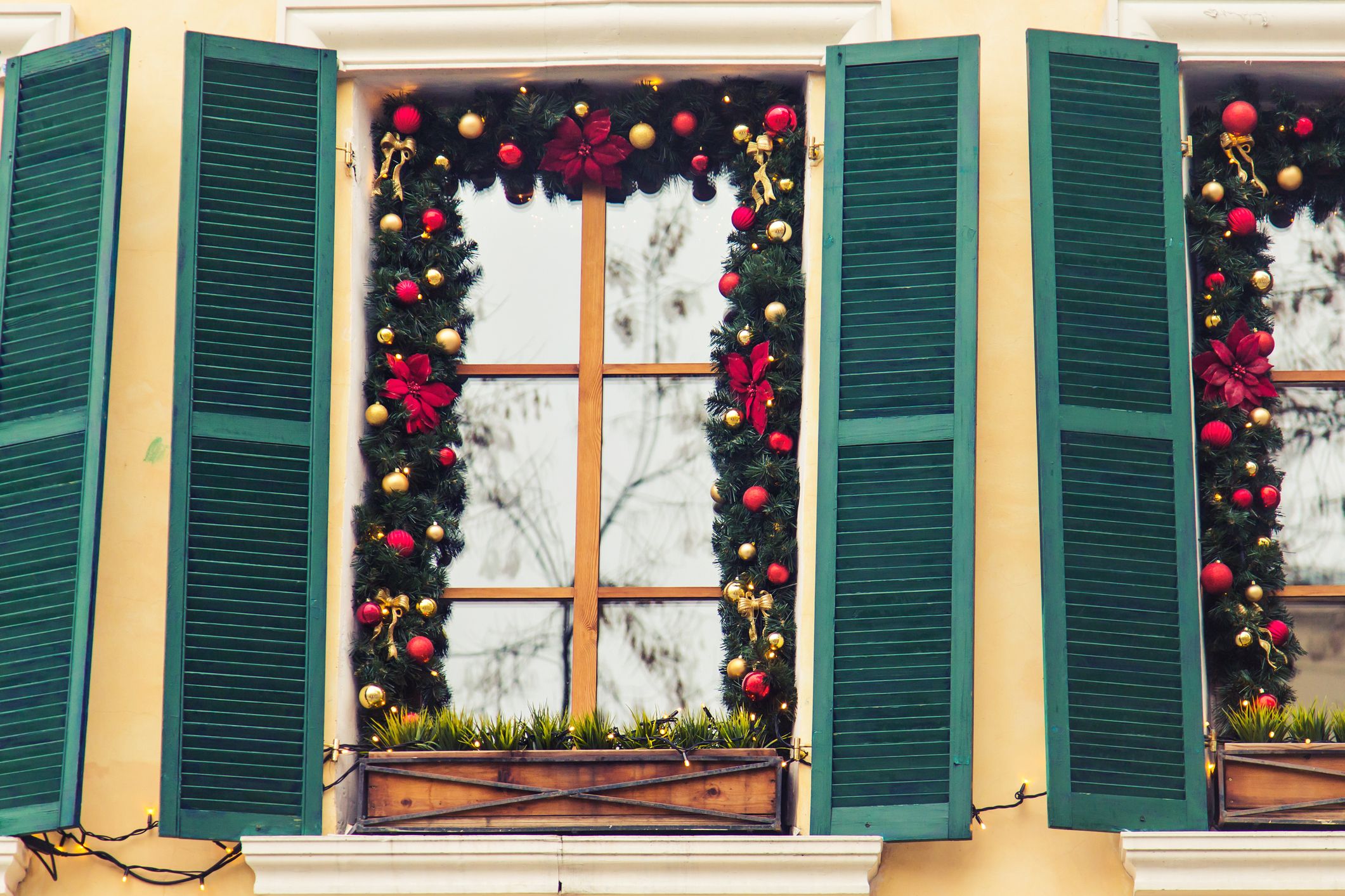 41 HQ Images Ideas To Decorate Windows For Christmas / 5 Cheap Holiday