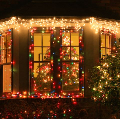 30 Christmas Window Decorations 2020 — Best Holiday Window Decor