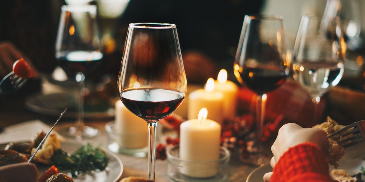 18 Best Christmas Wines in 2022 - Top Red, White, and Sparkling Wines