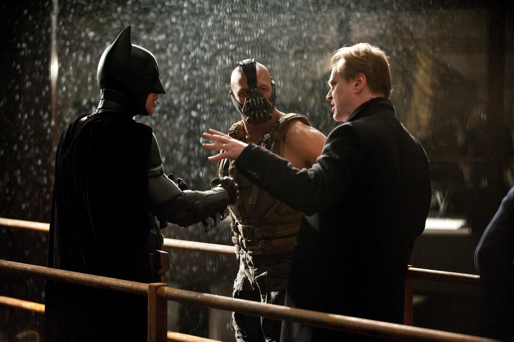 10 cosas de Batman que Nolan hizo mal en 'El Caballero Oscuro'
