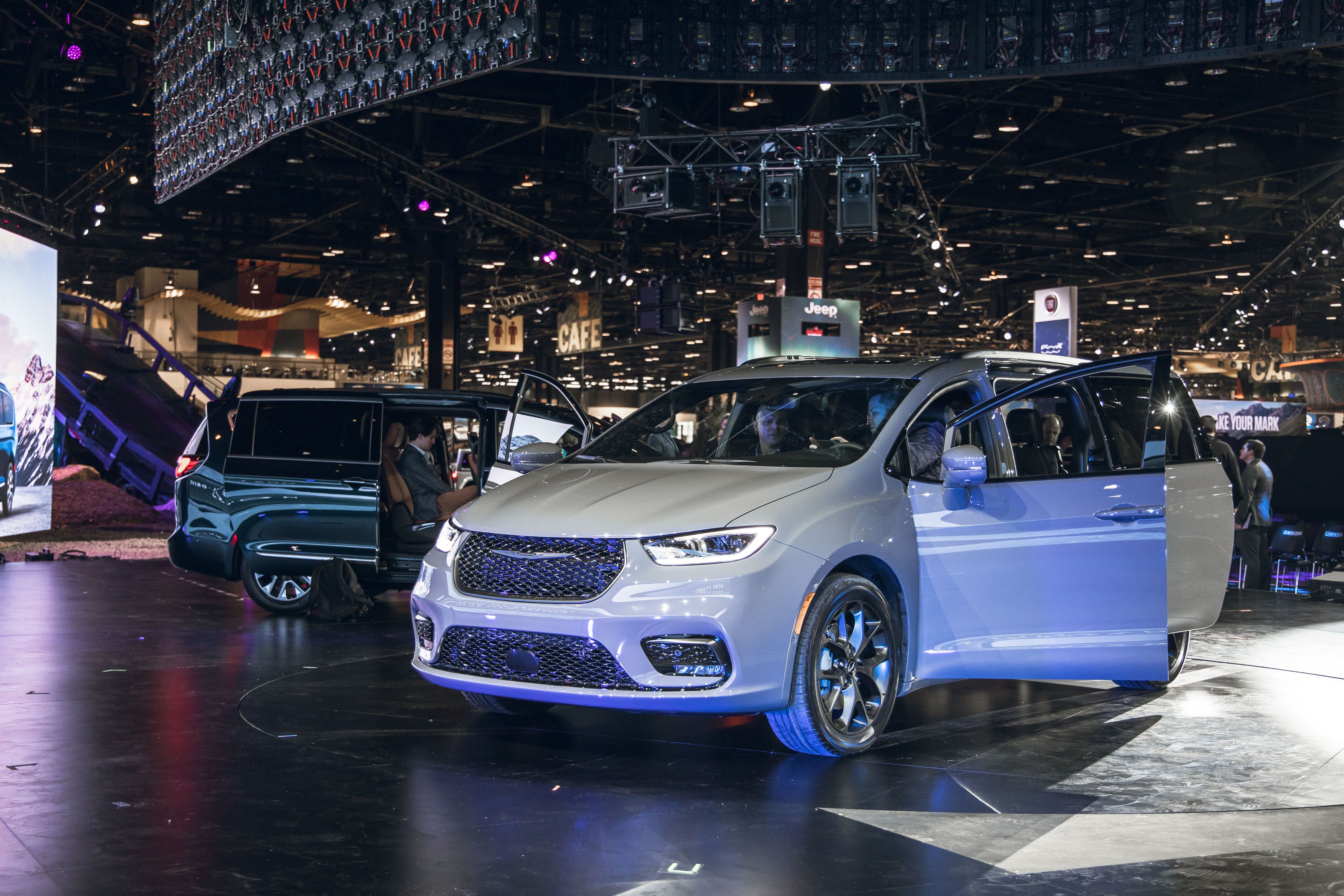 2021 Chrysler Pacifica Finally Gets An All Wheel Drive Model