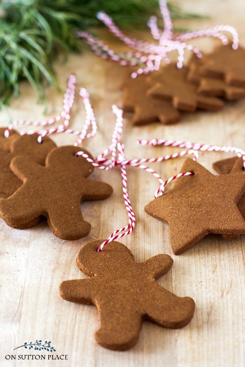 10 Easy Cinnamon Ornaments - How To Make Cinnamon Christmas Ornaments cinnamon ornaments with glue - 10 Easy Cinnamon Ornaments - How To Make Cinnamon Christmas Ornaments