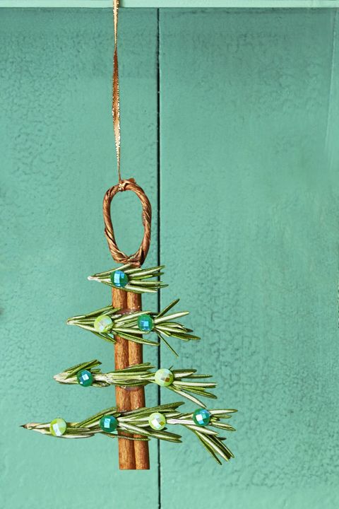 DIY cinnamon stick ornament