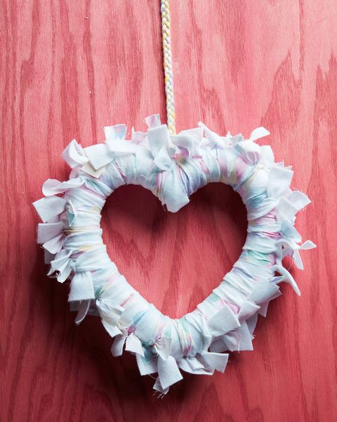 30 Diy Valentine S Day Decorations Cute Home Decor - How To Make Handmade Decorative Items For Home