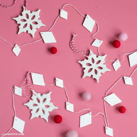 Download 30 Christmas Garland Ideas Decorating With Holiday Garlands 3D SVG Files Ideas | SVG, Paper Crafts, SVG File