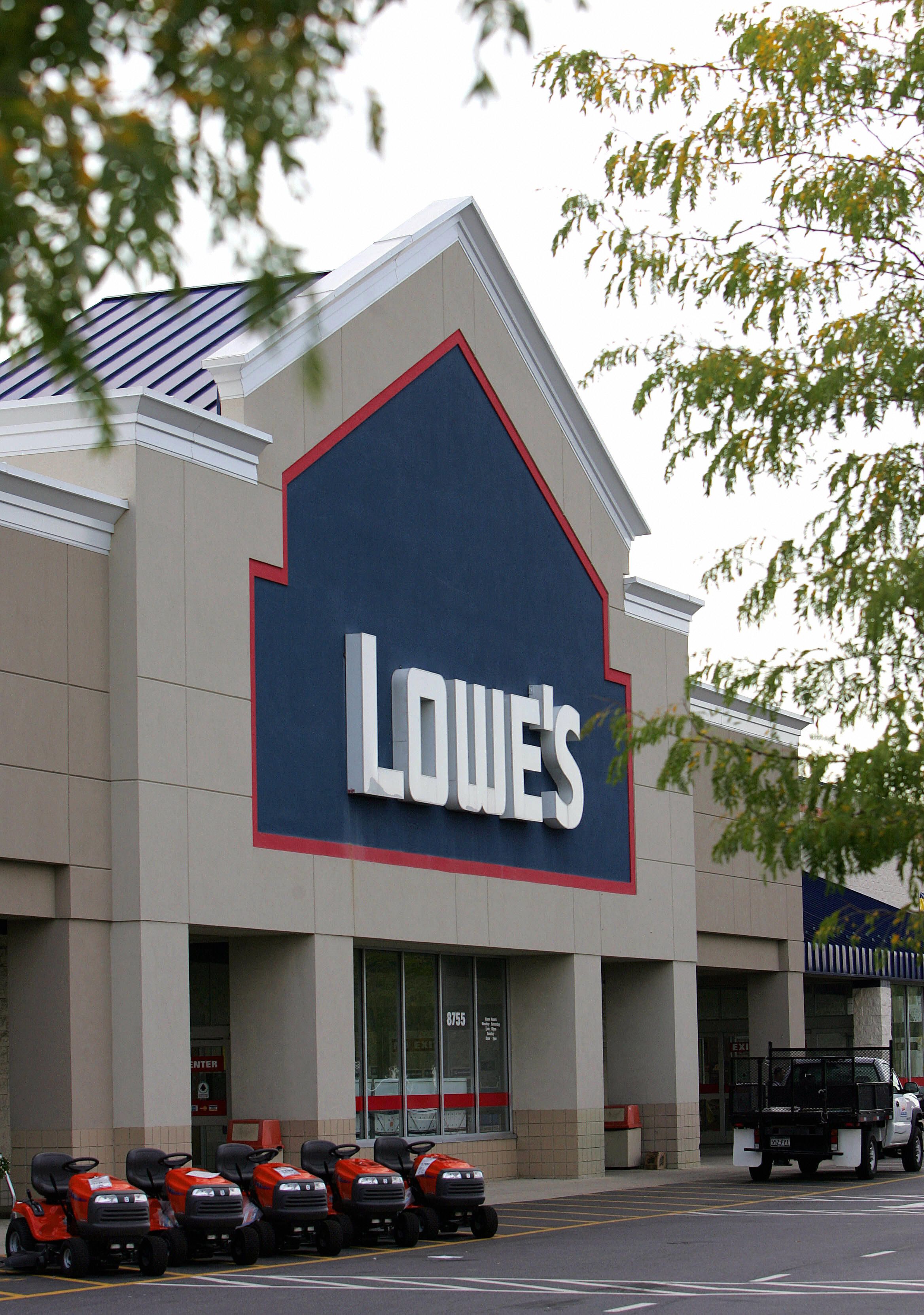 is lowes open on christmas day 2020 Is Lowe S Open On Thanksgiving Lowe S Holiday Hours 2020 is lowes open on christmas day 2020
