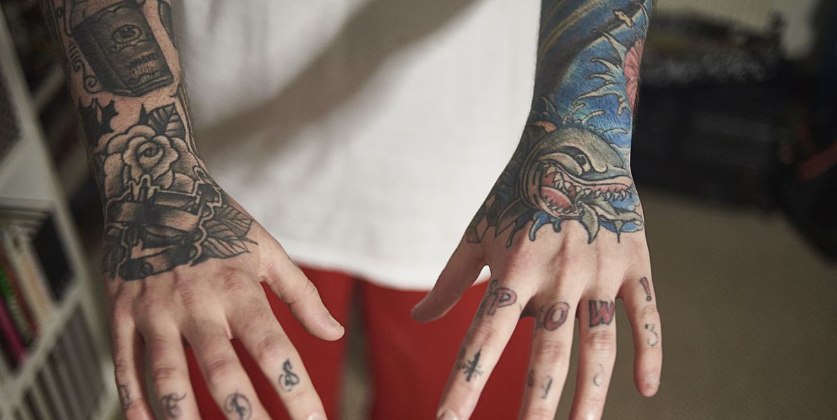 Top 98+ tatuajes en la mano para hombre