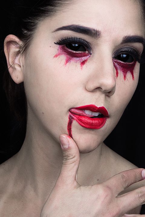 15 Best Vampire Makeup Tutorials For Halloween 2019 How To Do