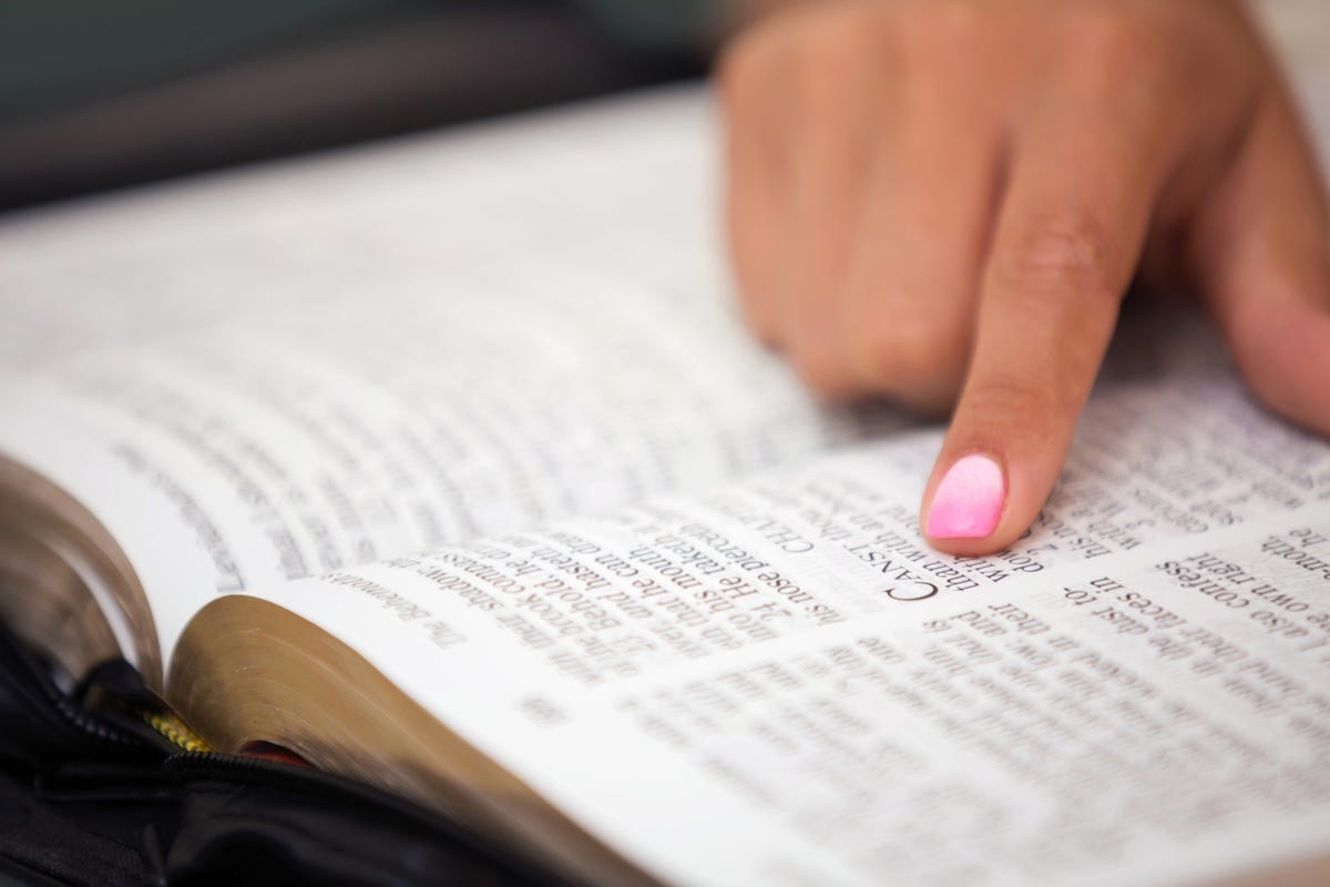 28 Bible Verses About Thankfulness and Gratitude