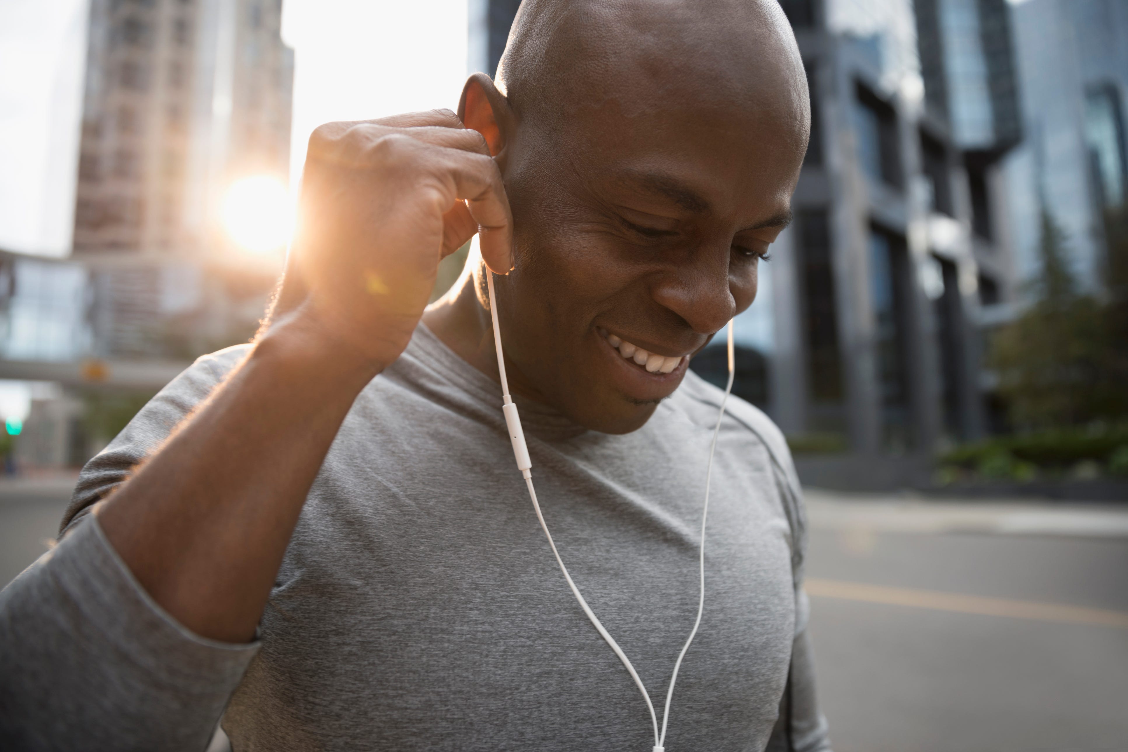 Here’s How to Start Running So You Fall in Love With the Sport