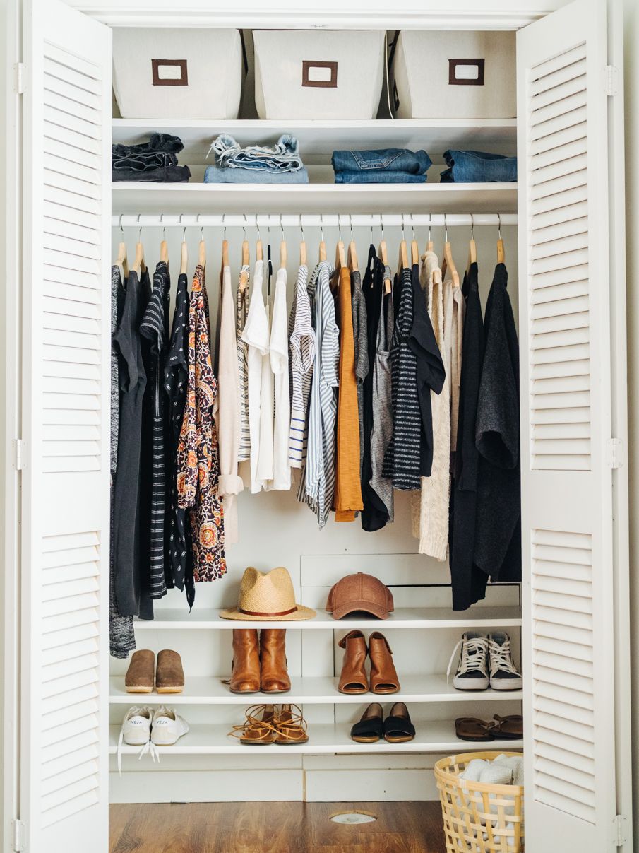 sharing-15-small-room-storage-ideas-that-are-stylish-these-storage