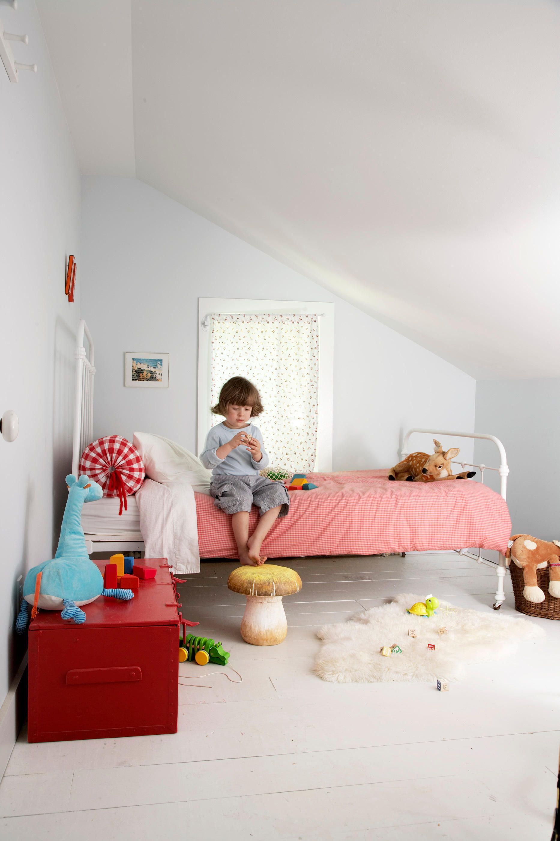 boy and girl bedroom