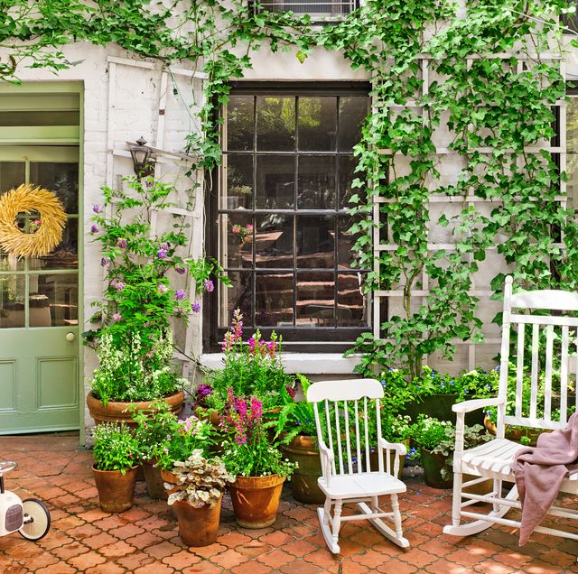 18 Creative Small Garden Ideas - Indoor and Outdoor Garden Designs for  Small Spaces