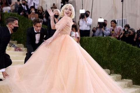 Billie Eilish at the 2021 Met Gala billie eilish at the 2021 met gala