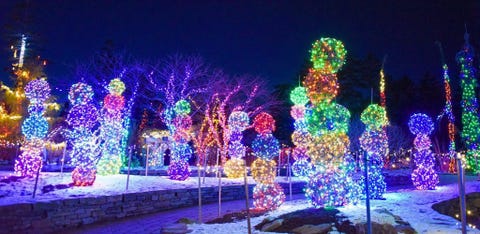 40 Best Christmas Light Displays 2021 - Holiday Light Shows in the U.S.