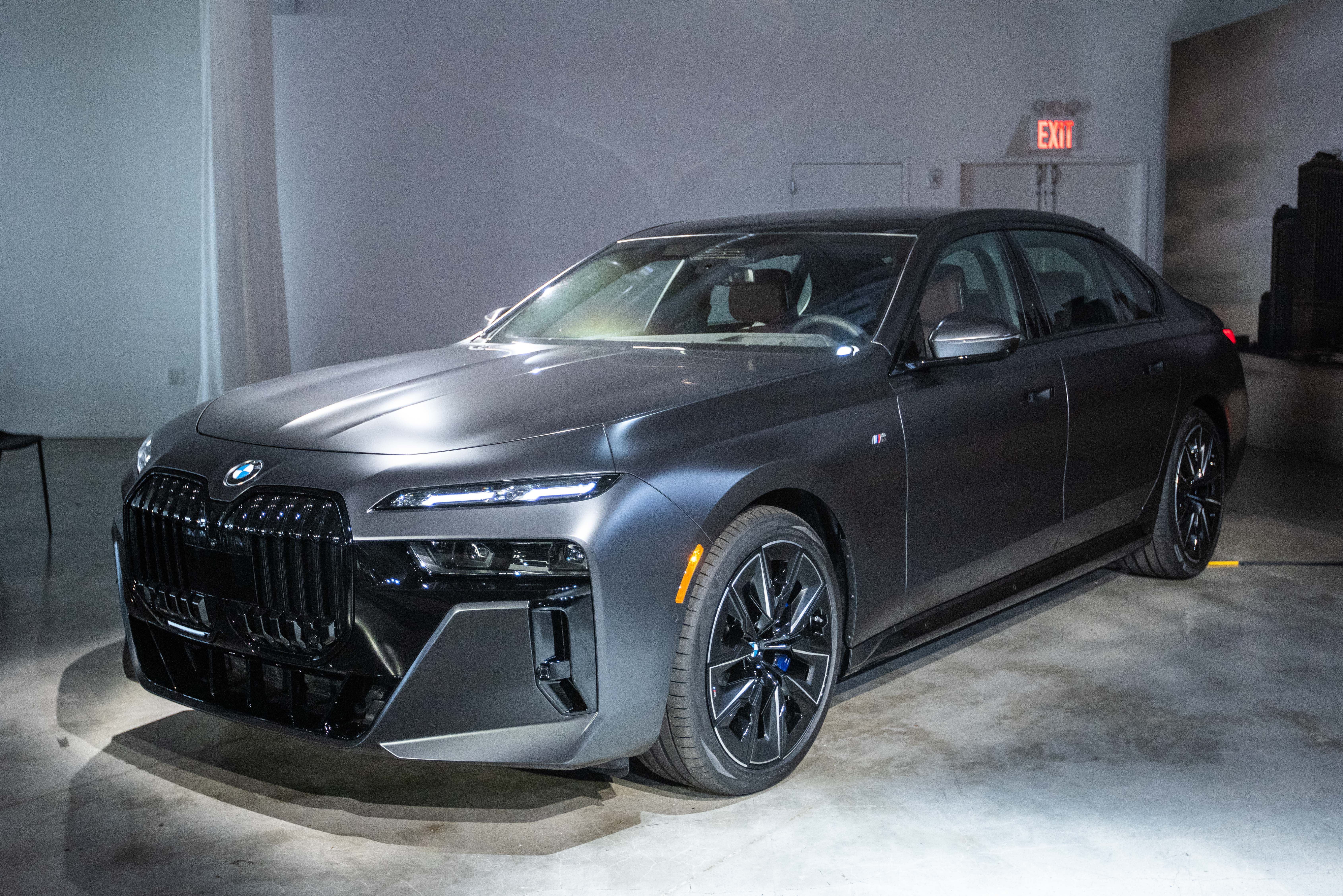 lettuce dig new Year 2023 BMW 7-Series Is Bangle-Era Shock and Awe All Over Again