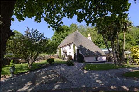 Rose Cottage For Sale In Torquay Cockington Village Thatched