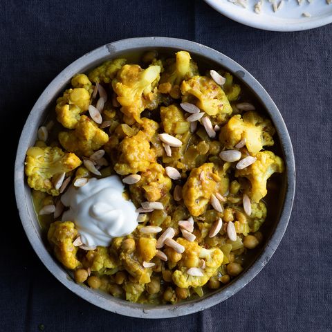 coconut and cauliflower chickpea curry