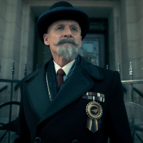 Colm Feore as Reginald Hargreeves, Umbrella Academy season 3 colm feore as reginald hargreeves, umbrella academy season 3