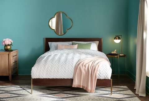 Hgtv Home By Sherwin Williams 2019 Color Of The Year Is