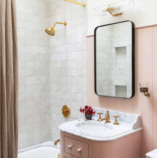 Top Paint Colors For Bathroom Walls, What Color Light Is Best For Bathroom