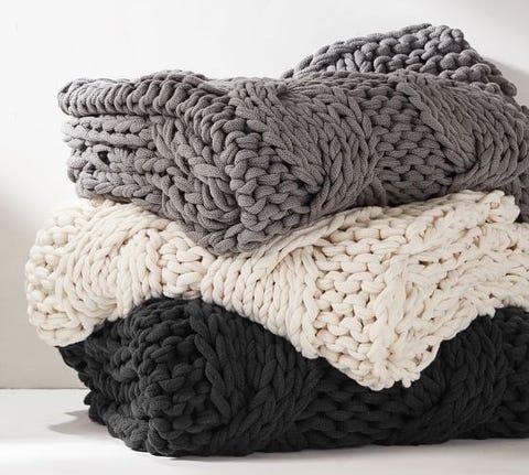 11 Best Chunky Knit Throw Blankets To Buy In 2020