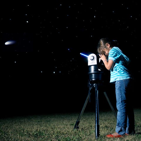 Fun Things to Do at a Sleepover - Stargazing