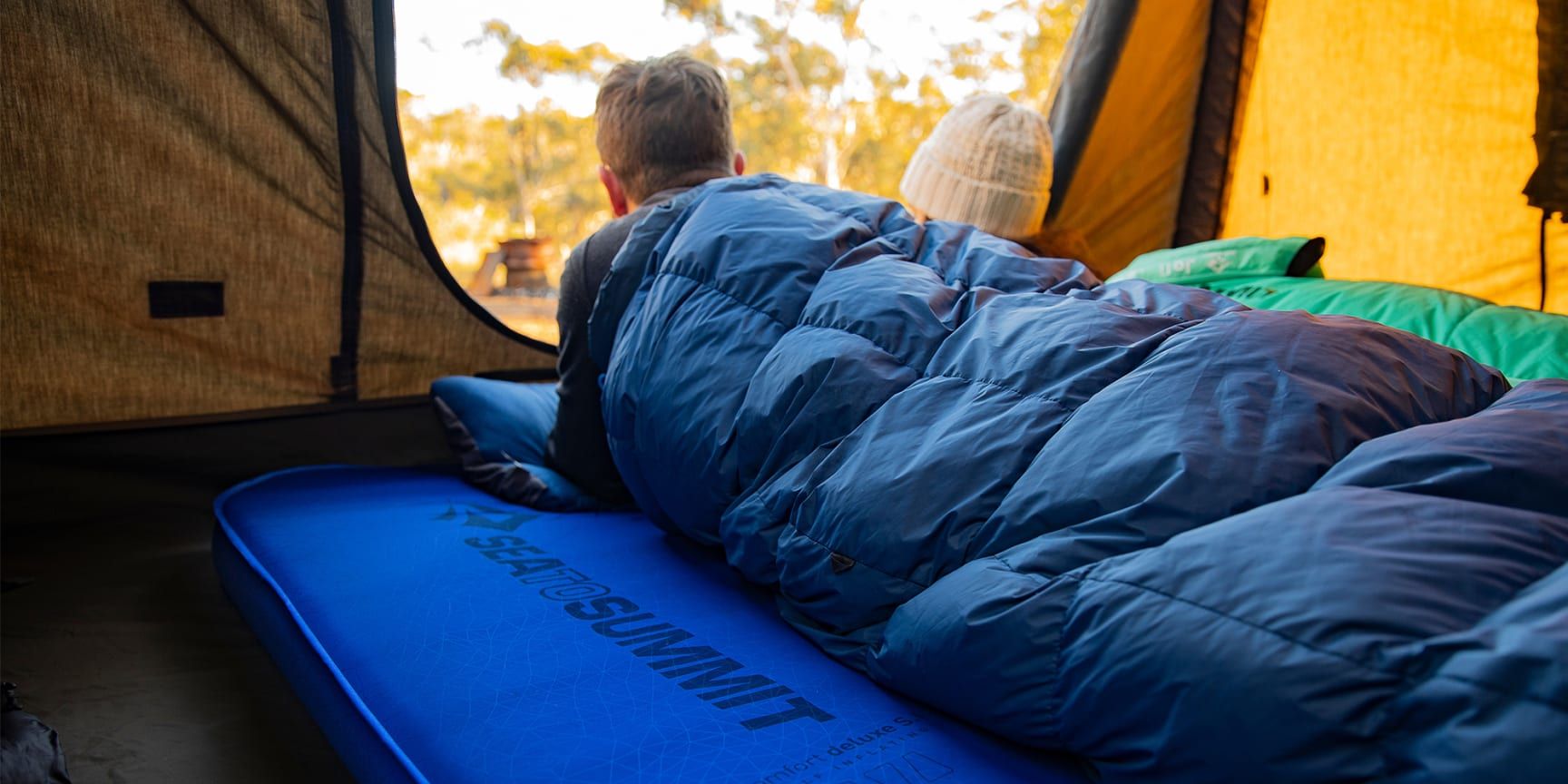 inflating camping mattress