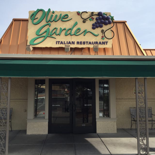 Things Olive Garden Employees Want You To Know Things To Know