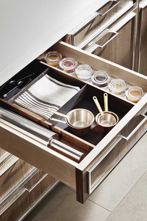 organized kitchen drawers compartmentalize