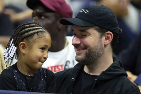 Serena Williams y su hija, vestidas igual en su último partido