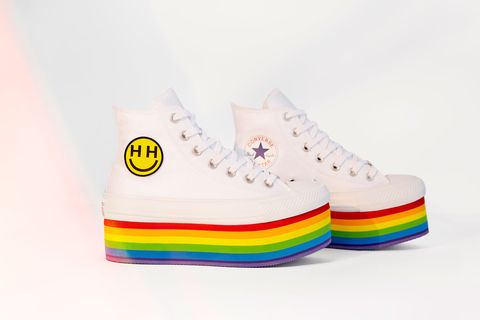 Miley Cyrus diseña la Converse Pride Collection para apoyar el Orgullo LGTB - Cyrus y Converse celebran el Orgullo LGTB