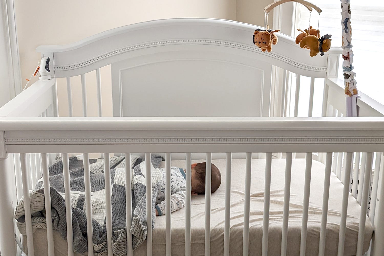 8 Best Convertible Cribs for 2022