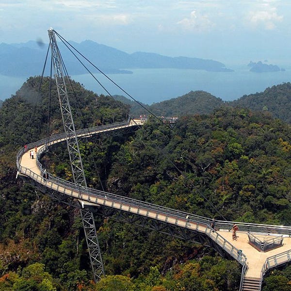  Asitektur Jembatan Terindah di Dunia - Sky bridge, Malaysia 
