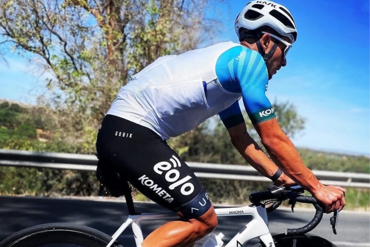 What Are Cooling Vests and Do You Need One?