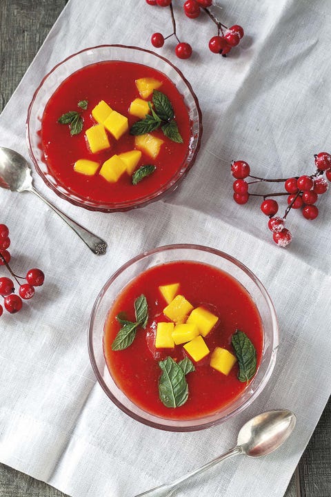 copa de mango con coulis de fresa