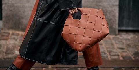 Copenhagen Fashion Week street style Copenhagen Fashion Week street style, street style Copenhagen, moda copenhagen, street style copenhagen, colori moda 2019, come abbinare il marrone, come indossare il beige, look moda nordica