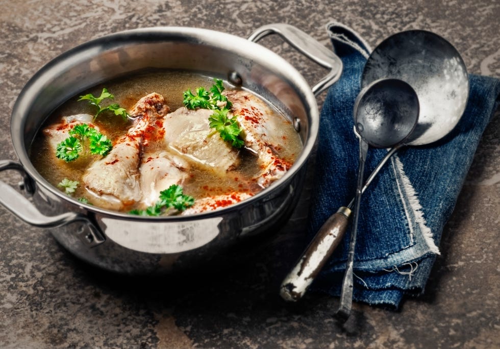 Chef-kok Hugo Kennis schotelt met kerst coq au biere voor aan zijn vrienden