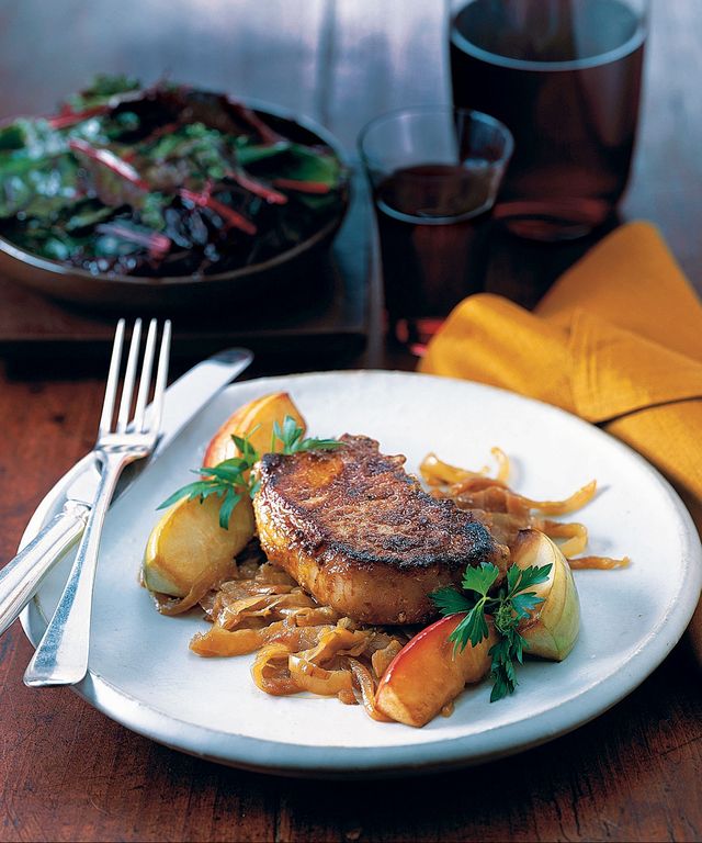 coriander crusted pork chops with sauteed apples