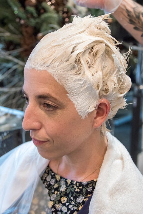 Platinum blonde hair trend - Platinum blonde hair transformation Platinum blonde hair trend - Platinum blonde hair transformation