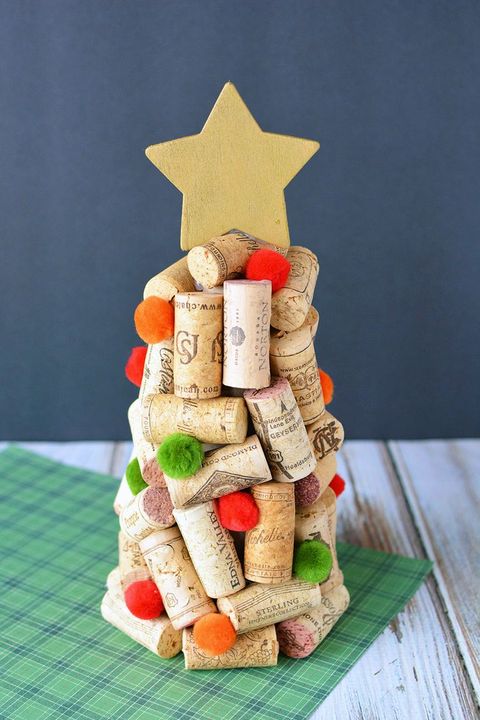 christmas crafts like a cork tree