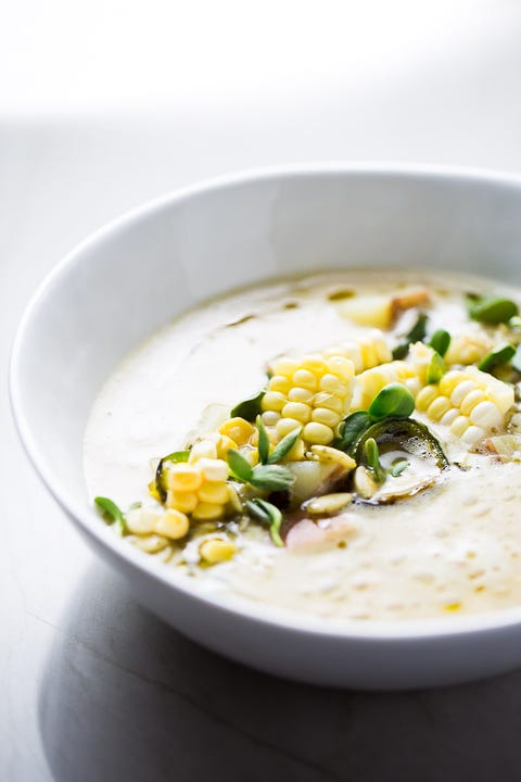 corn chowder con chile poblano