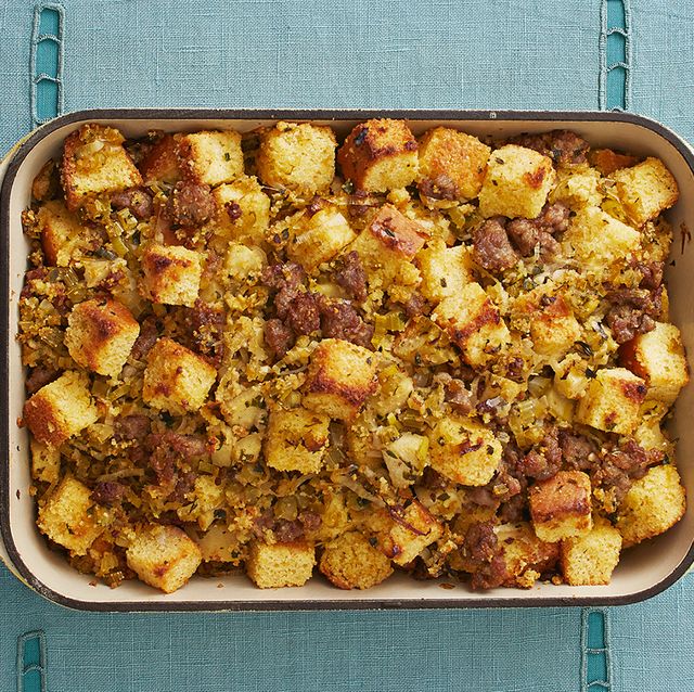 cornbread dressing with sausage and apples