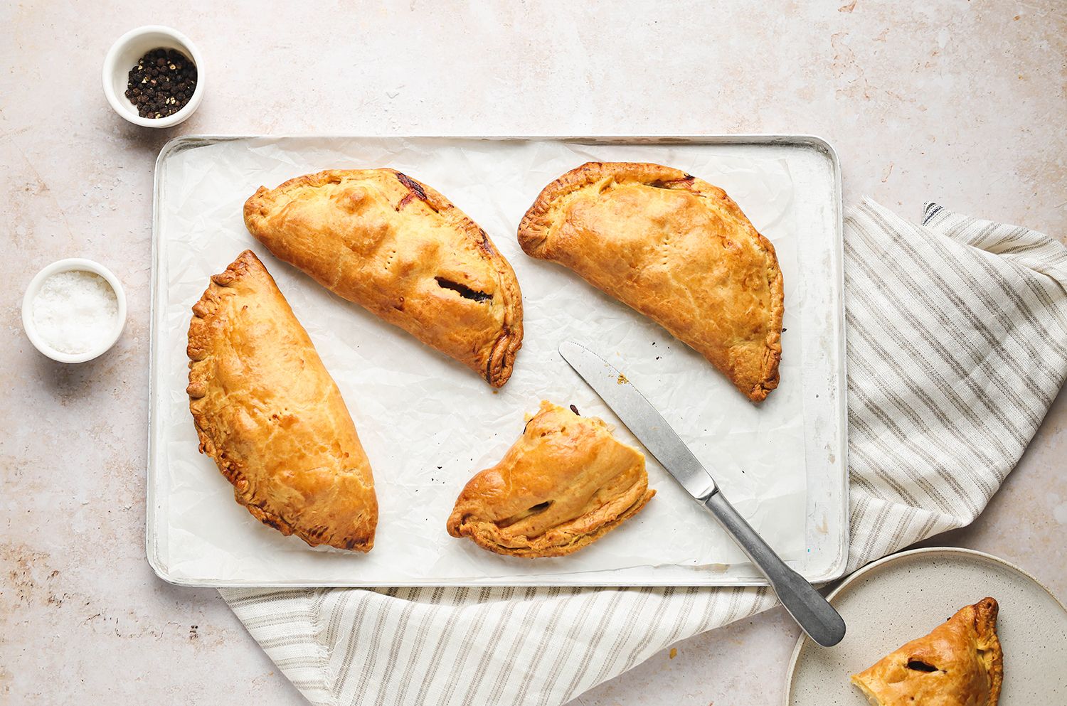 Cornish Pasty Recipe With Mince Meat And Potatoes | Deporecipe.co