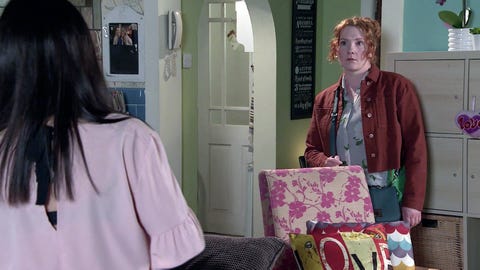 Coronation Street's Fiz warned by Evelyn over custody plot