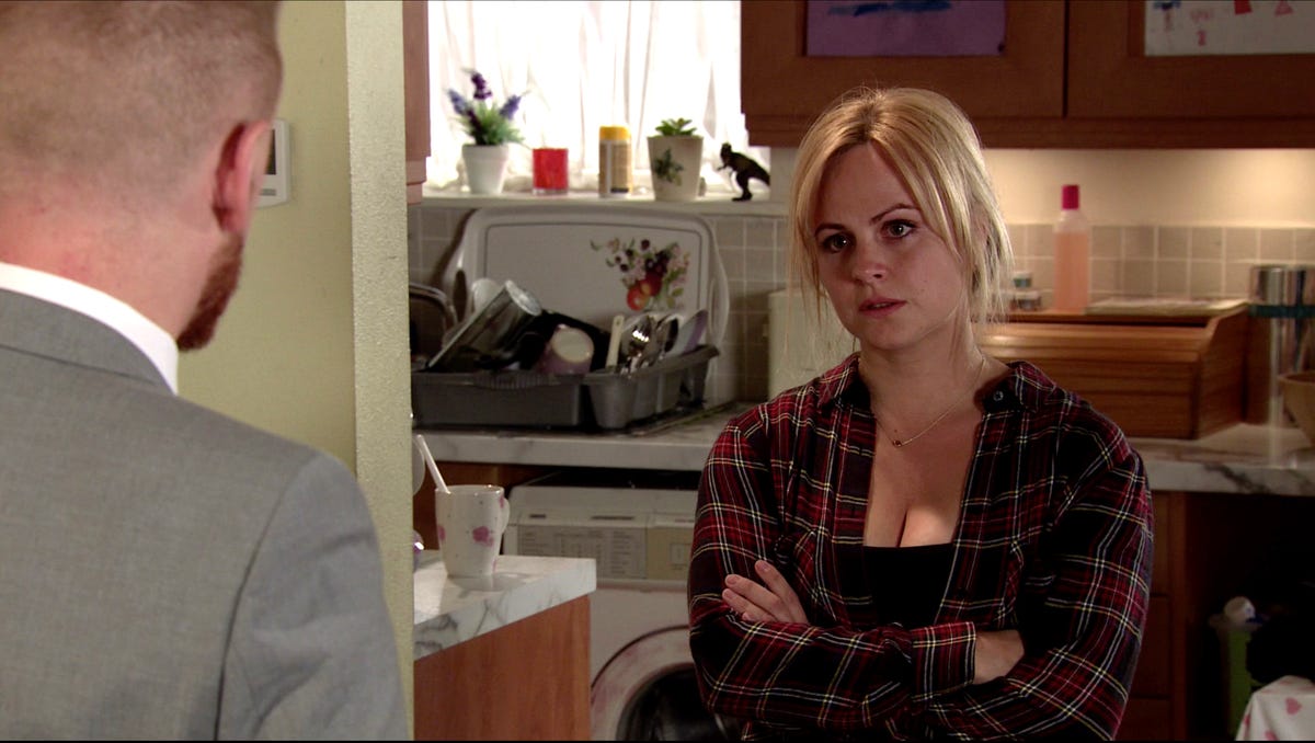 Corrie star talks filming socially distanced Gary and Sarah scene
